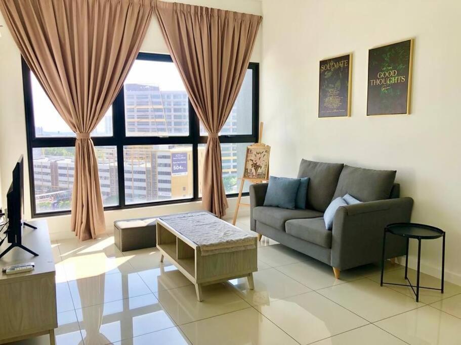Cozy Mayfair Homestay Puchong Ngoại thất bức ảnh