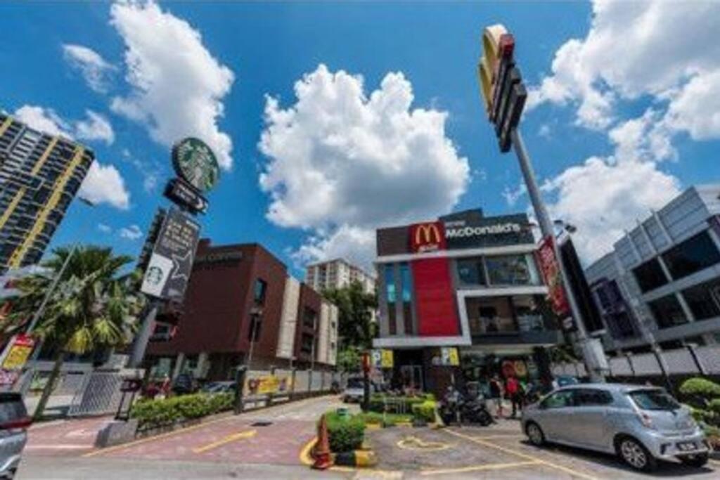 Cozy Mayfair Homestay Puchong Ngoại thất bức ảnh